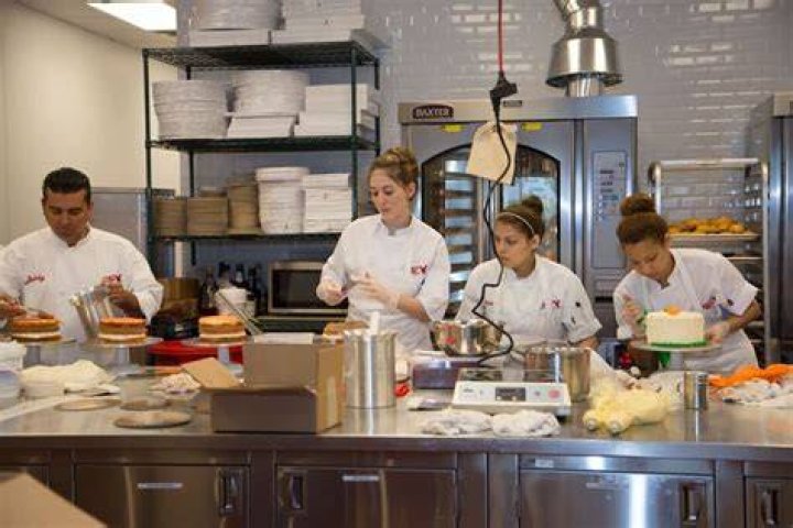 Does Ashley work at Carlo's Bakery?