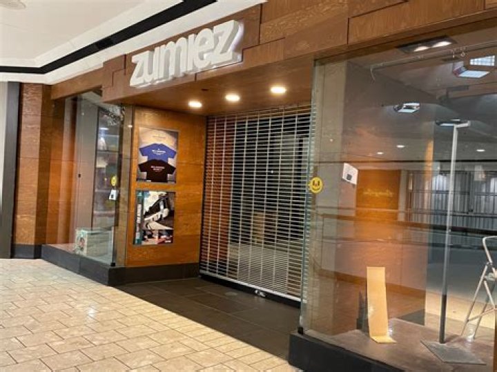 Where does zumiez ship from?