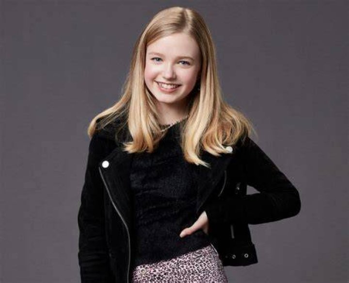 Who plays stacey wanamaker?